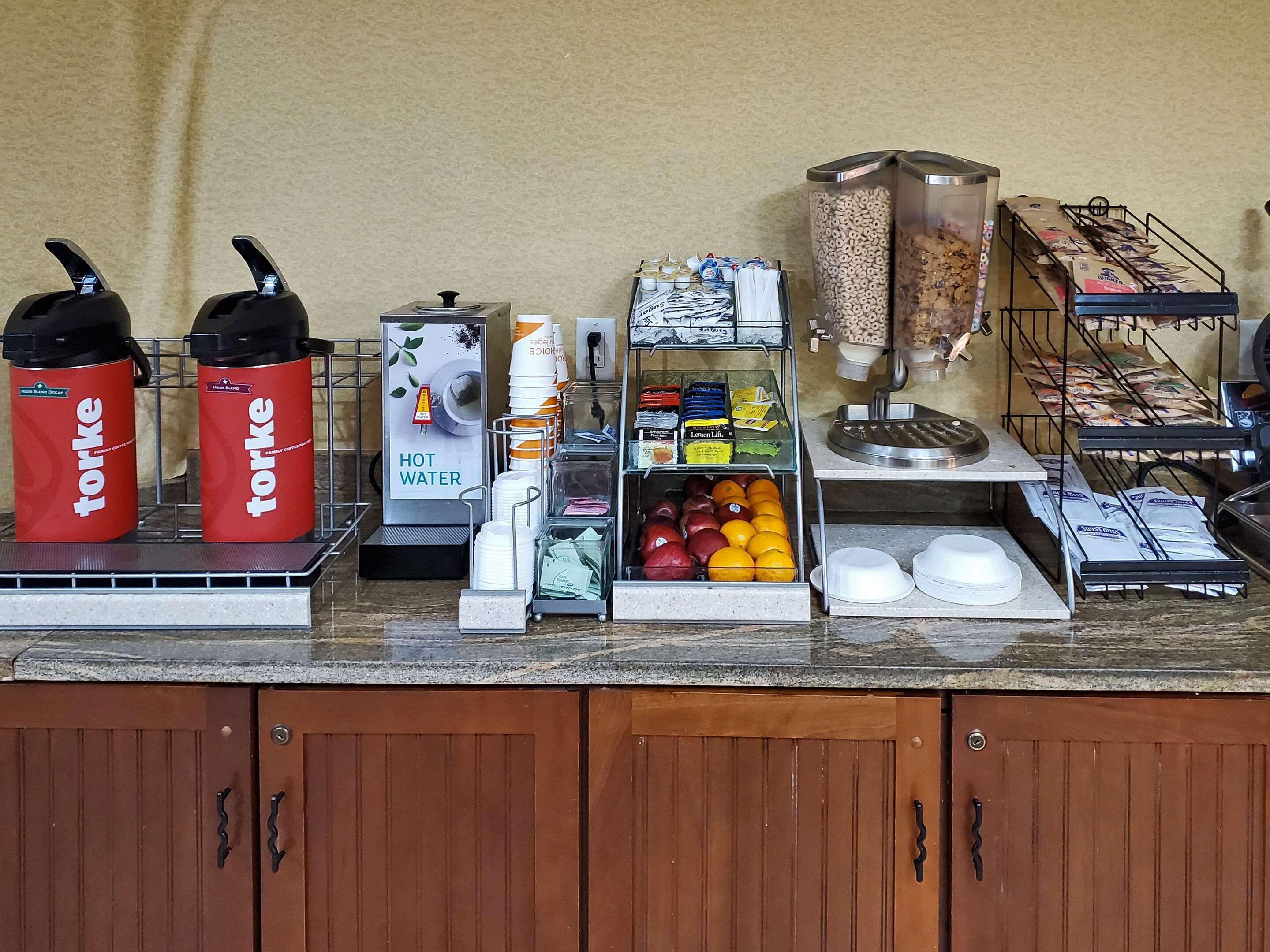 Hotel במיג'י מראה חיצוני תמונה